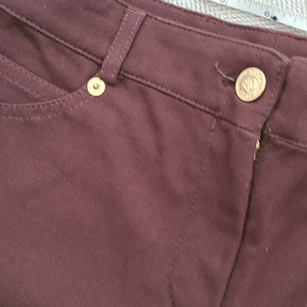 St. John Collection by Marie Gray Pants. - Picture 7 of 8